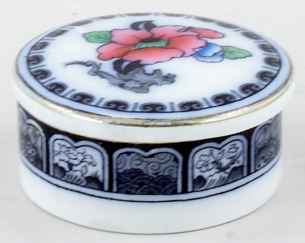 Covered Pot c1920s